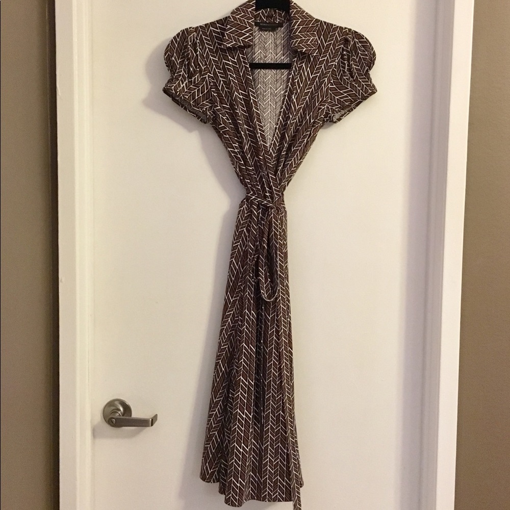NWOT BCBG MAX AZRIA Print Wrap Dress - Picture 2 of 7